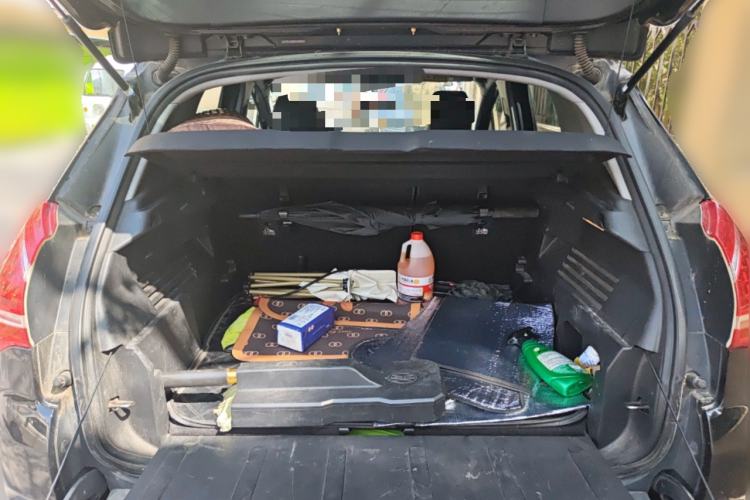 Used Peugeot 3008 2013 2.0L Manual Classic Edition
