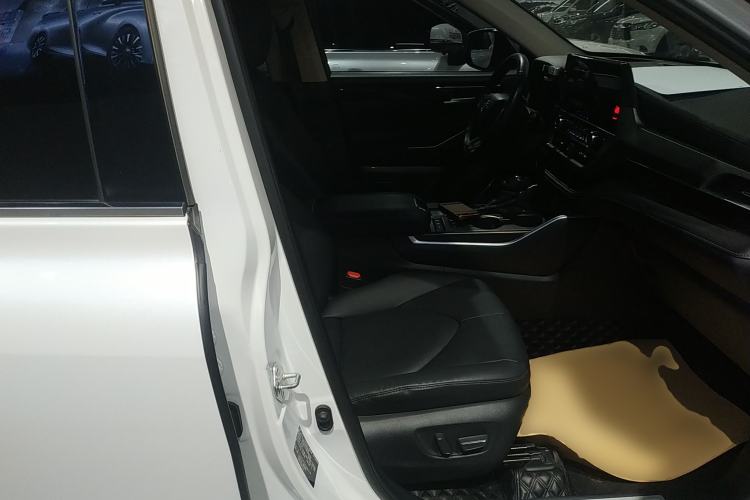 Used Toyota Highlander 2022 Dual-Engine 2.5L Four-Wheel Drive Prestige Version 7 Seats
