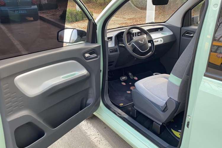 Used Wuling Hongguang MINIEV 2021 Macaron Premium Model – Lithium Iron Phosphate