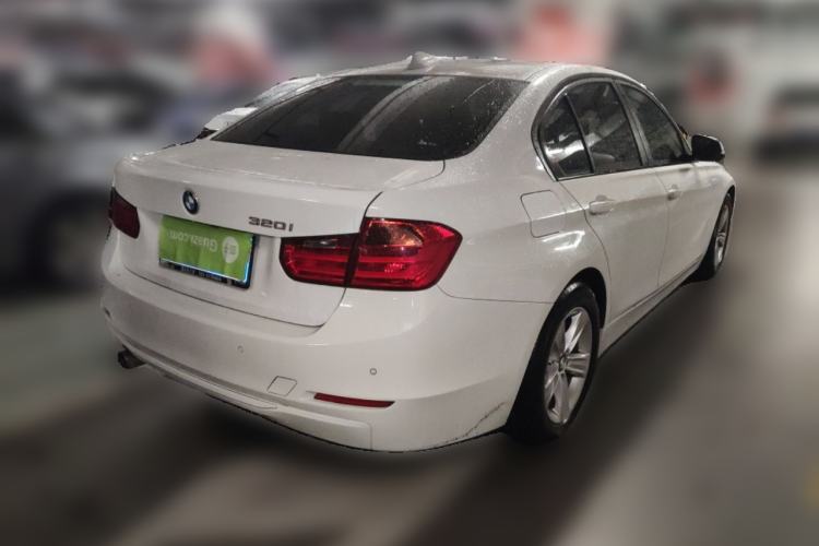 Used BMW 3 Series 2015 320i Luxury Line Stylish Edition
