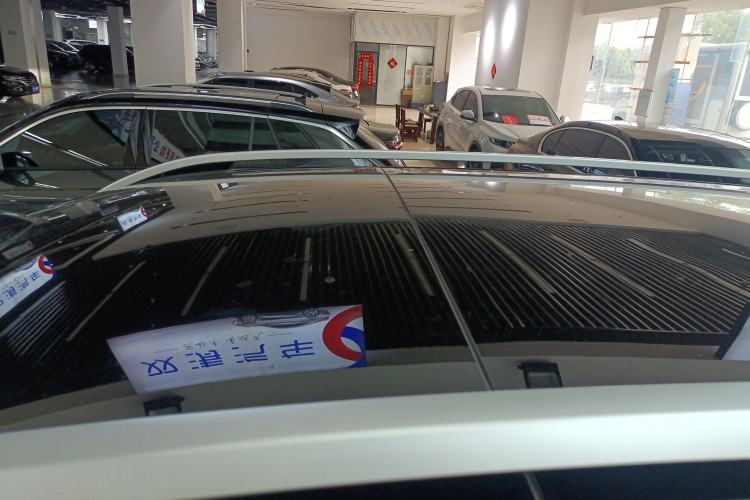 Used Hyptec HL 2025 700 Ultra Six-Seater All-Wheel-Drive LiDAR Version Roof