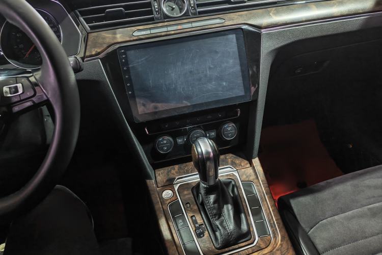 Used Volkswagen Magotan 2018 330TSI DSG Luxury Model Interior 4