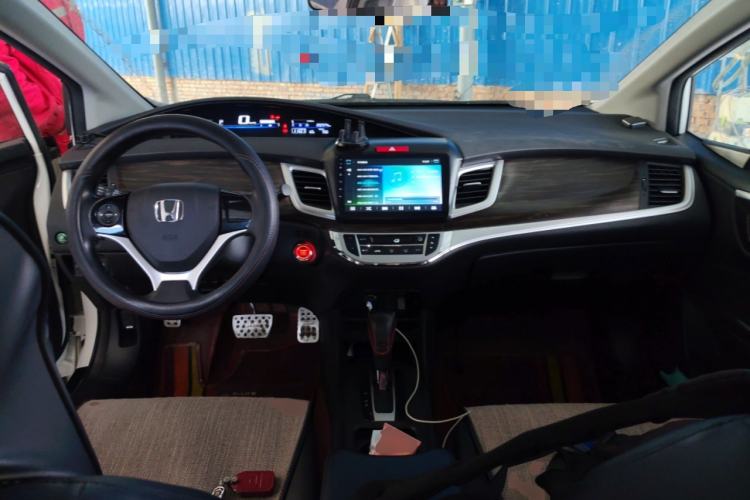 Used Honda Jade 2017 1.8L automatic Comfort version 5 seats
