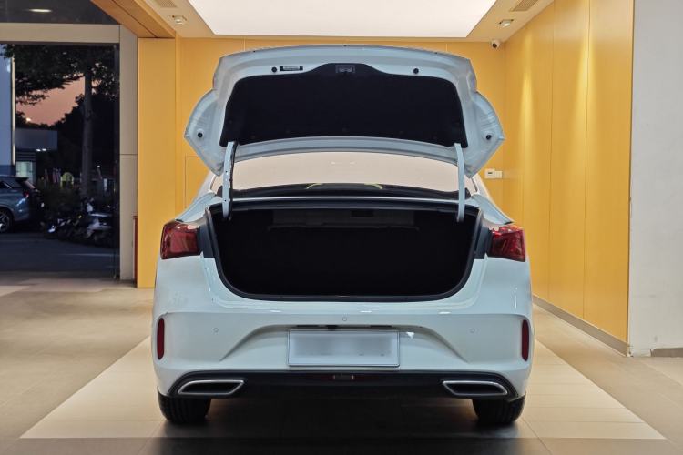 Used Changan Eado 2023 Changan Edition PLUS Blue Whale NE 1.4T GDI DCT Prestige Version
