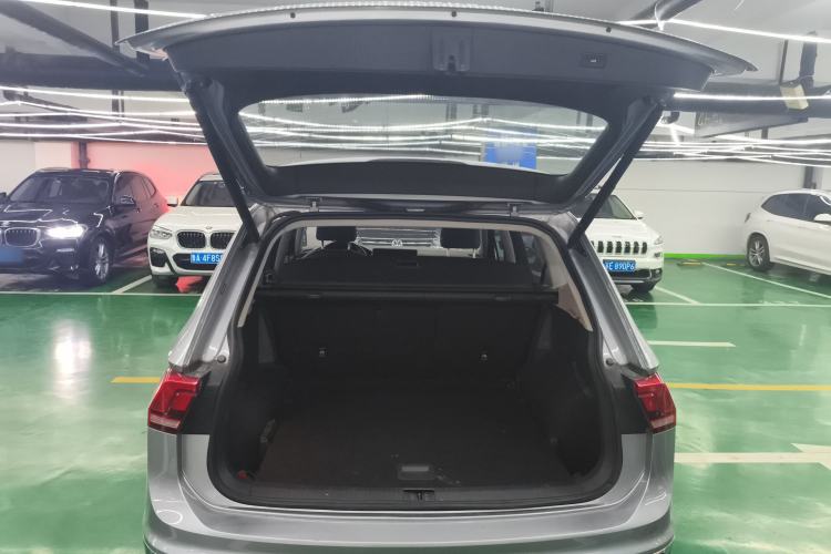 Used Volkswagen Tiguan L 2022 330TSI Automatic Two-Wheel Drive Smart Edition