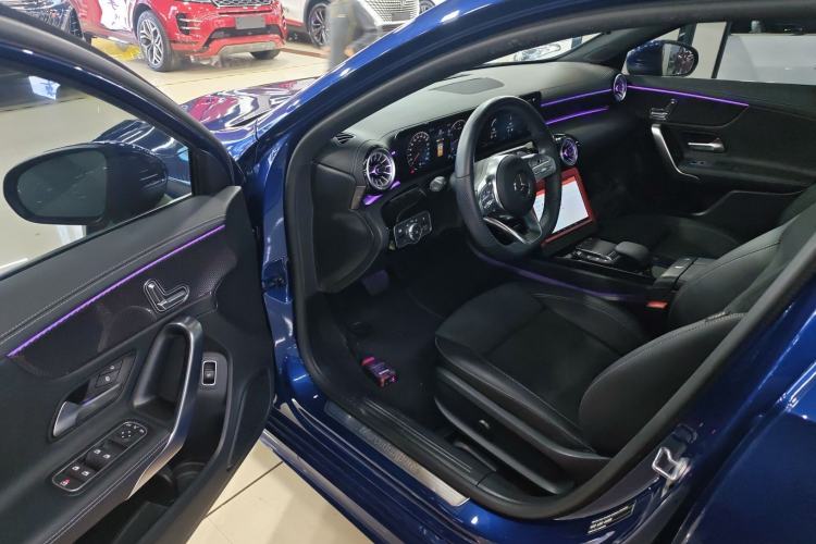 Used Mercedes-Benz A-Class 2022 Revised Version A 200 L Sport Sedan Fashionable Style Driver Seat