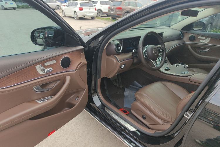 Used Mercedes-Benz E-Class 2019 Facelifted E 300 L Stylish Version Driver Seat