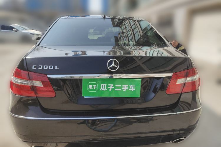 Used Mercedes-Benz E-Class 2013 E 300 L Stylish Model
