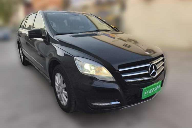 Used Mercedes-Benz R-Class 2011 R 300 L Business Model Front Right 45 Deg