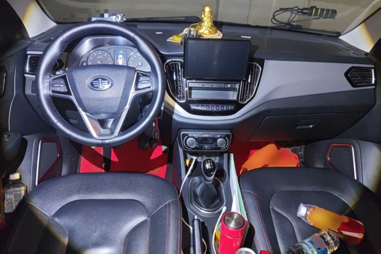 Used FAW Senya R7 2016 1.6L Manual Luxury Model
