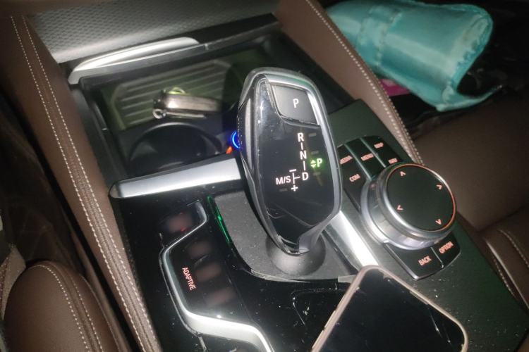 Used BMW 5 Series New Energy 2022 535Le Pioneer Edition M Sport Package Gear Lever