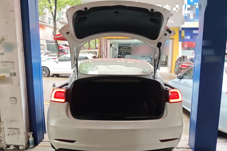 Used Tesla Model 3 2020 Long-Range Rear-Wheel-Drive Version Trunk