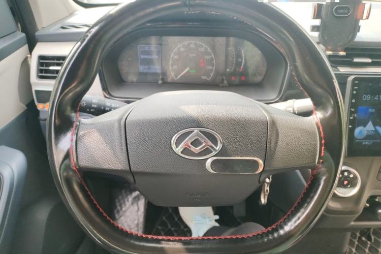 Used SAIC MAXUS EV30 2023 Pure-Electric Smart Logistics Expert with Long Wheelbase—Equipped with CATL Power Battery