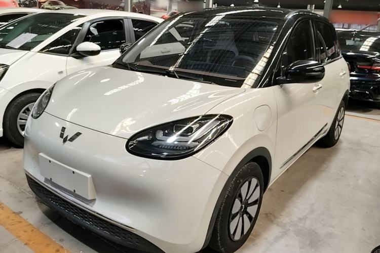 Used Wuling Bingo 2023 333 km Lingxi Connected Version Front Left 45 Deg