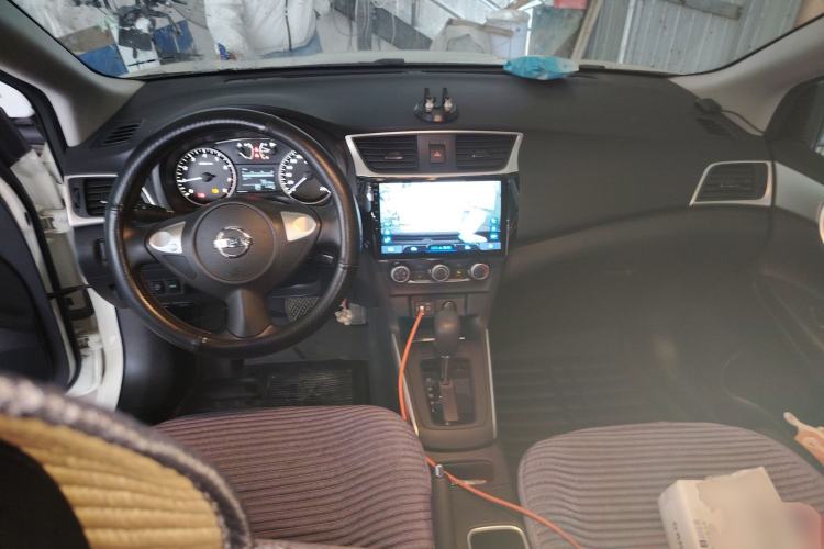 Used Nissan Sylphy 2022 Classic 1.6XE CVT Comfort Edition Center Console