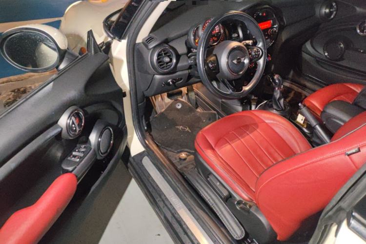 Used MINI 2016 1.2T ONE Pioneer Edition
