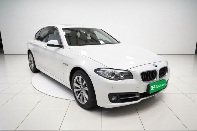 Used BMW 5 Series 2014 520Li Elegant Model
