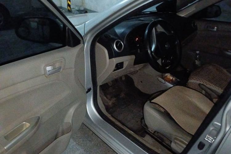 Used CHANGAN Alsvin V3 2015 1.4L Manual Meiman Model China IV Standard