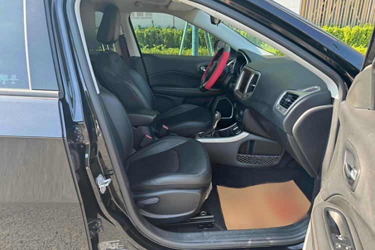 Used Jeep Compass 2017 200T Automatic Family Edition