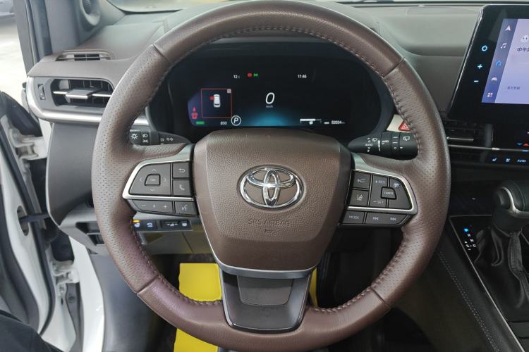 Used Toyota Sienna 2021 2.5L Hybrid Platinum Edition