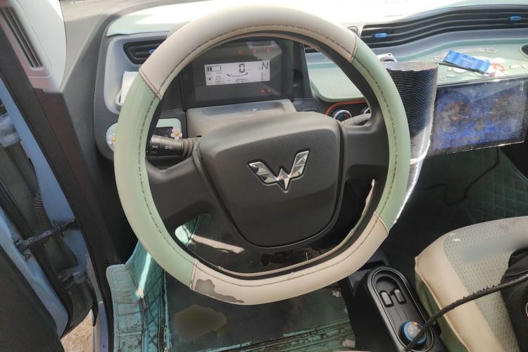 Used Wuling Hongguang MINIEV 2022 Easy Version Lithium-NMC Steering Wheel