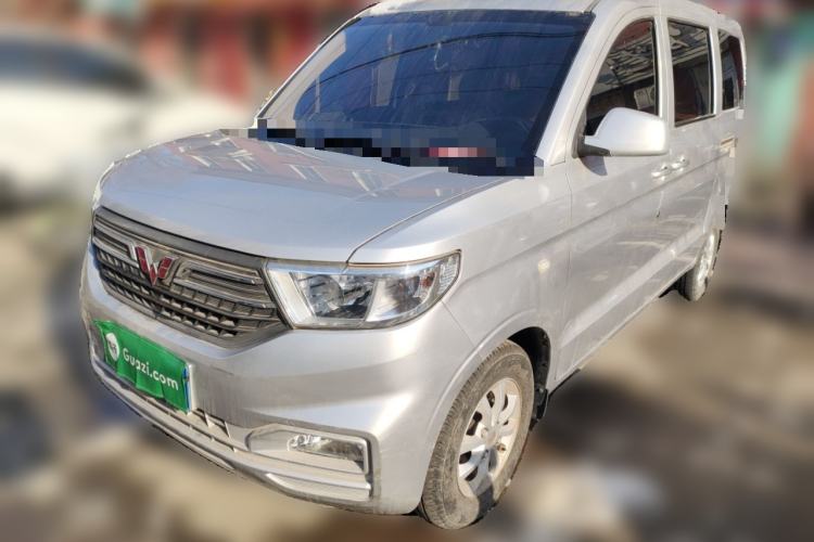 Used Wuling Hongguang V 2021 1.5L Enjoyment Edition LAR