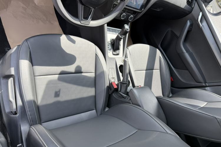 Used Skoda Octavia 2021 1.5L Automatic Comfort Edition Interior 6