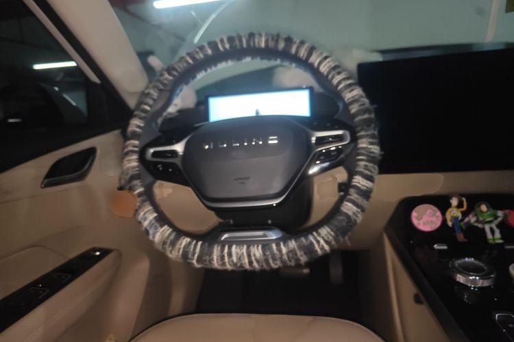 Used Wuling Xingguang 2023 150 Advanced Edition
