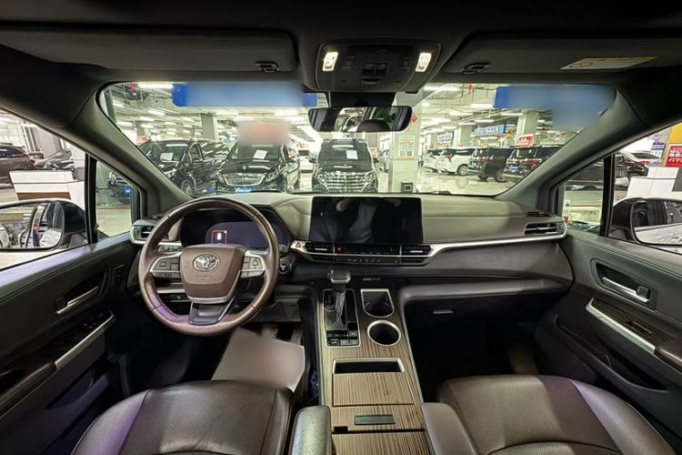 Used Toyota Granvia 2024 2.5L Hybrid Prestige PLUS Four-Wheel Drive Version Interior 1