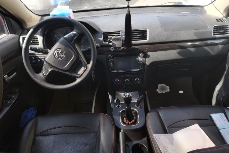 Used Dongfeng Fengon 360 2015 1.5L Manual Luxury 7-Seater China IV Standard