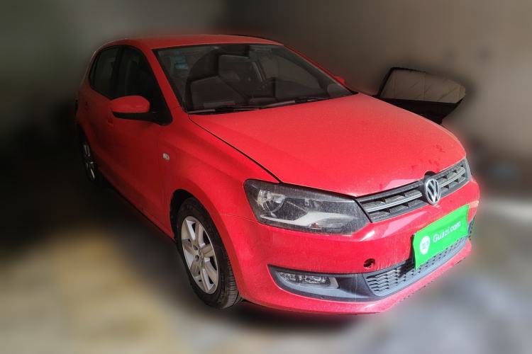 Used Volkswagen Polo 2013 1.4L Automatic Comfort Edition Front Right 45 Deg