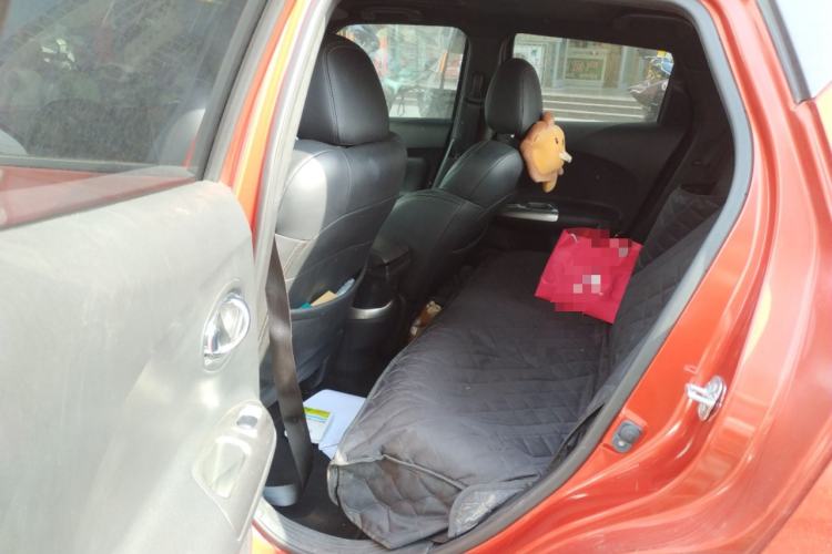 Used Infiniti ESQ 2014 1.6L Spontaneous Edition Left Rear Seat