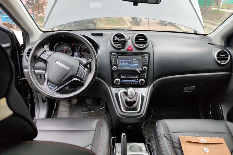 Used Haval H6 2016 Upgraded Model 1.5T Manual Two-Wheel Drive Elite Version