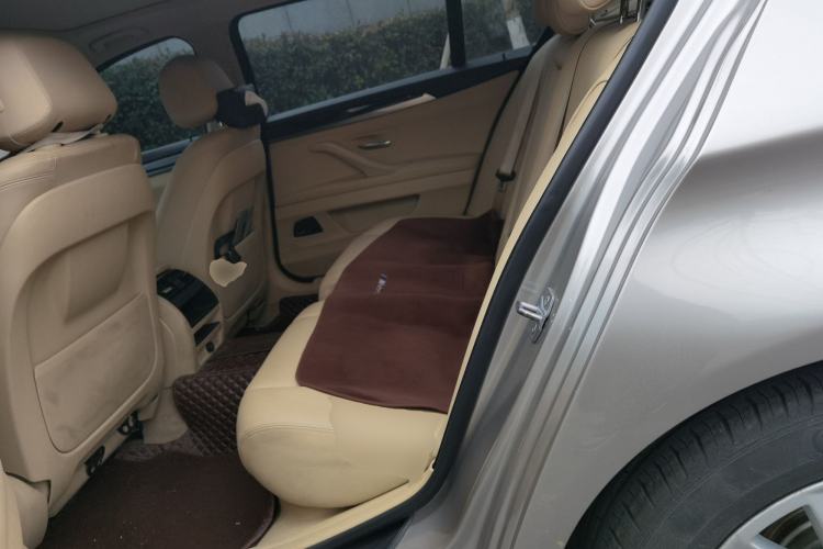 Used BMW 5 Series 2014 520Li Elegant Model
