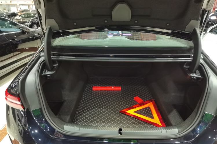 Used BMW 5 Series 2025 530Li Leading Model M Sport Package