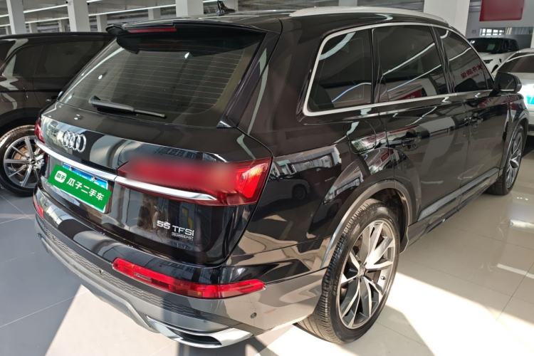 Used Audi Q7 2020 55 TFSI quattro S line sports model

