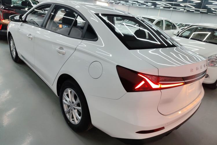 Used Roewe i5 2026 Model 1.5L Manual Comfort Version Exterior 2