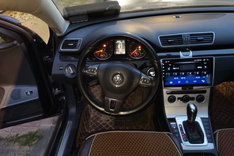 Used Volkswagen Magotan 2013 1.8TSI Luxury Model Steering Wheel