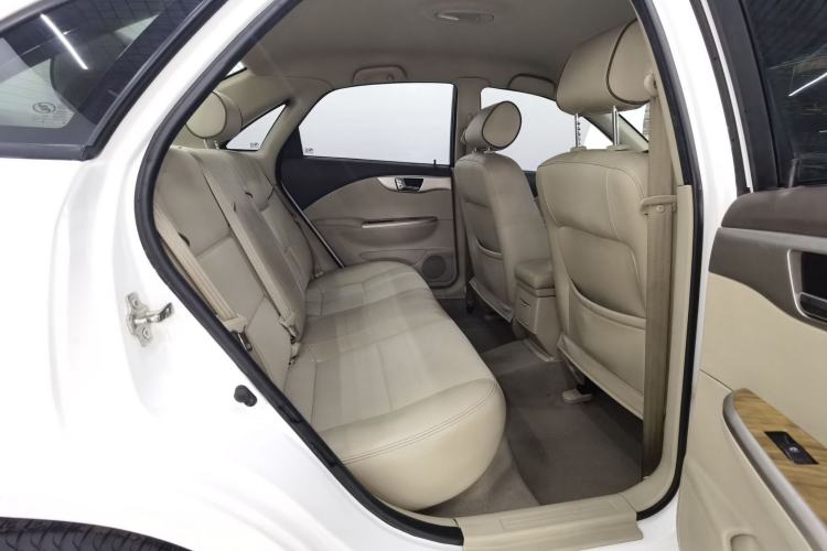 Used Buick Excelle 2015 1.5L Automatic Classic Model
