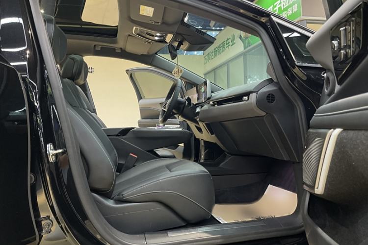 Used Cadillac OPTIQ 2024 Standard Range Version