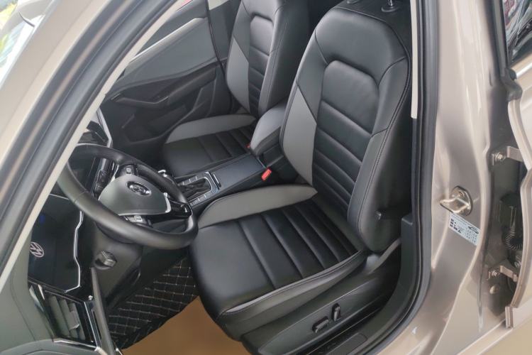 Used Volkswagen Sagitar 2022 280TSI DSG Excellence Edition Left Front Seat