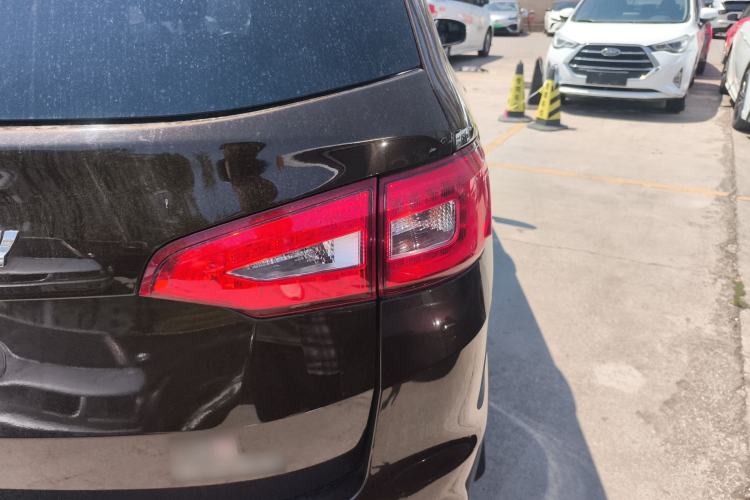 Used Haima Fumei F7 2017 1.5T 7-Seater Automatic Flagship Model Right Rear Taillight