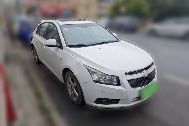 Used Chevrolet Cruze 2013 Hatchback 1.6L Manual Luxury Model
