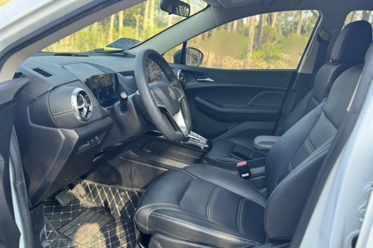 Used BYD Yuan New Energy 2019 EV535 Smart Connect Trendsetting Model
