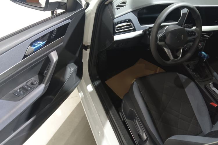 Used Volkswagen Lavida 2024 1.5L Automatic DeYi Edition Interior 3