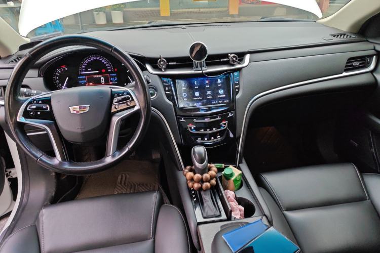 Used Cadillac XTS 2018 28T Tech Edition Center Console