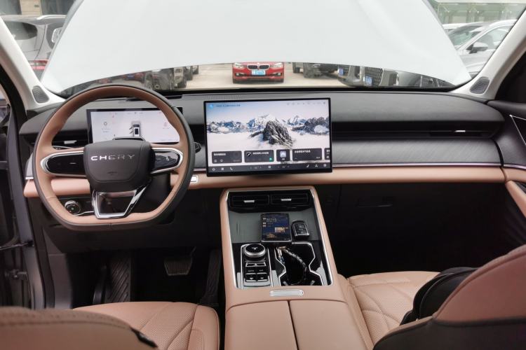 Used Chery Tiggo 8 L 2024 2.0T Two-Wheel Drive Prestige Version 5 Seats