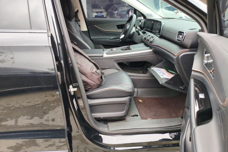 Used Chery Tiggo 9 2023 2.0T Dual-Clutch Two-Wheel Drive Prestige Version 5 Seats