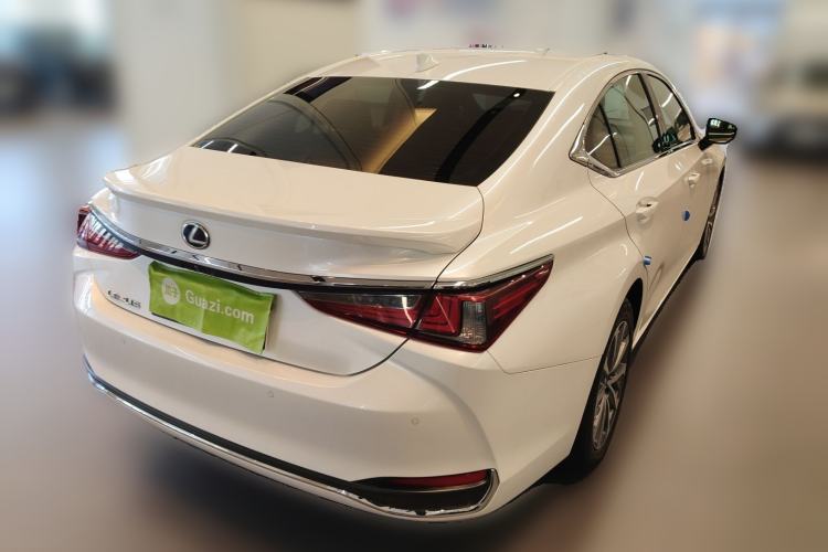 Used Lexus ES 2022 300h Excellence Edition