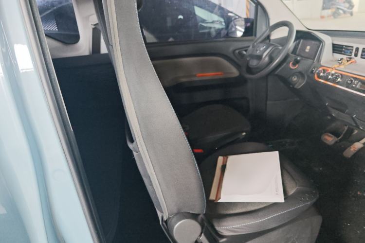 Used Wuling Hongguang MINIEV 2020 Zizai Version Lithium-NMC Right Front Seat